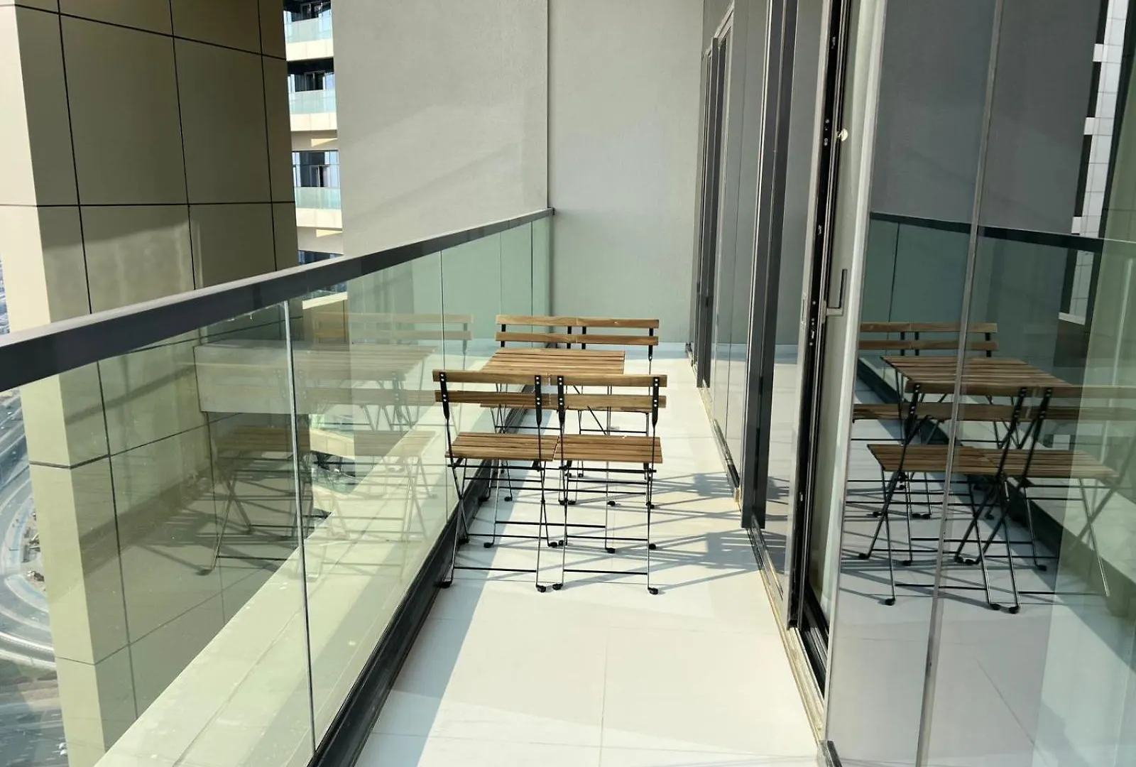 Apartment Elegant 2Br - Aykon City - 4412 Dubai