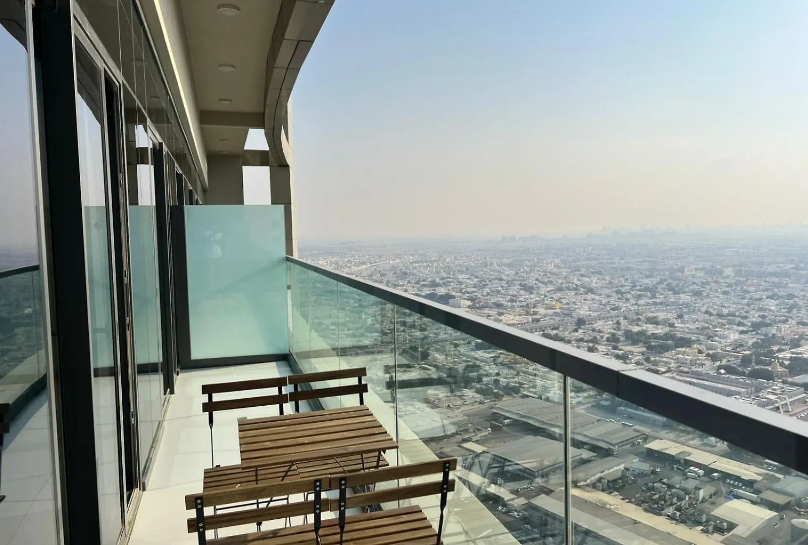 Elegant 2Br - Aykon City - 4412 Dubai