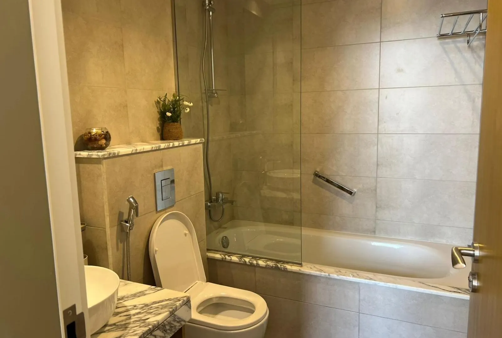 Elegant 2Br - Aykon City - 4412 Dubai Apartment