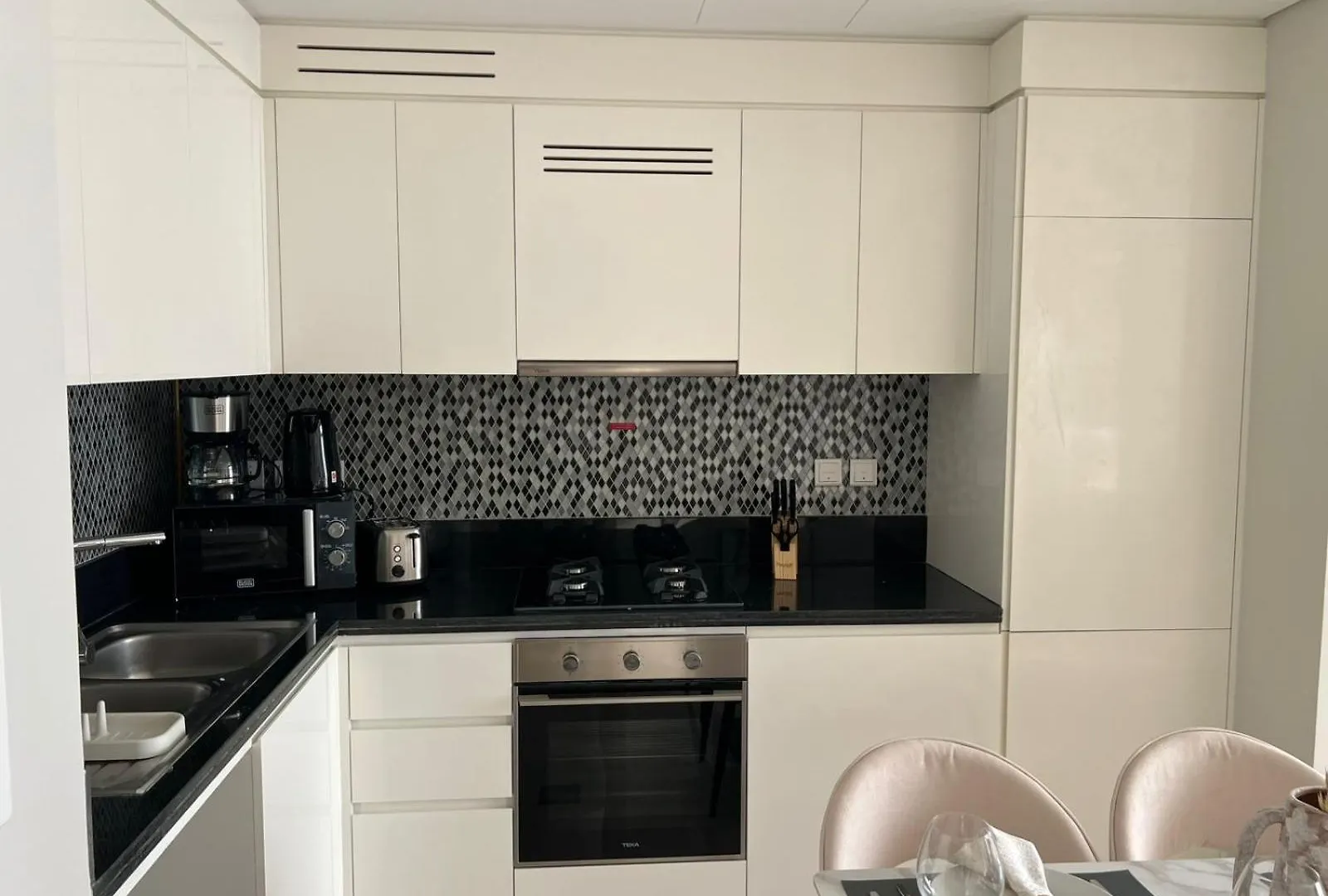 Elegant 2Br - Aykon City - 4412 Dubai Apartment